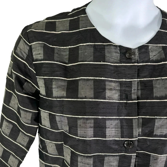 Chico’s Design 100% Silk 3/4 sleeve lightweight jacket - Picture 2 of 6